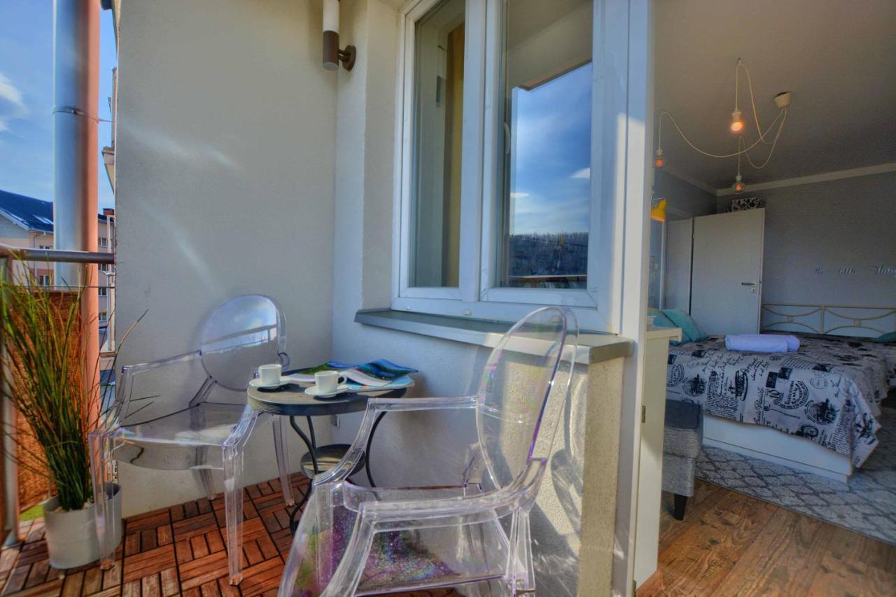 Apartament Zielona Mila Apartment Ustrzyki Dolne Bagian luar foto