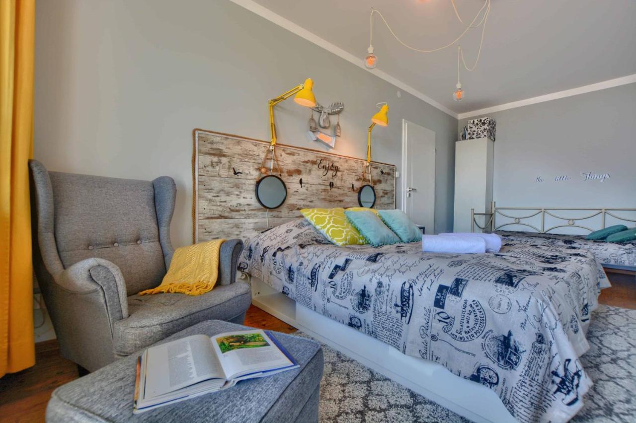 Apartament Zielona Mila Apartment Ustrzyki Dolne Bagian luar foto